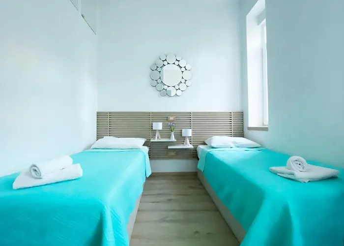 בית הארחה En-suite Iris On Rokova Street - 5 Min Walk To The Old Town Of