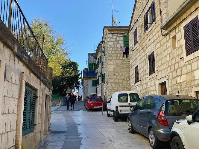 בית הארחה En-suite Iris On Rokova Street - 5 Min Walk To The Old Town Of 4*