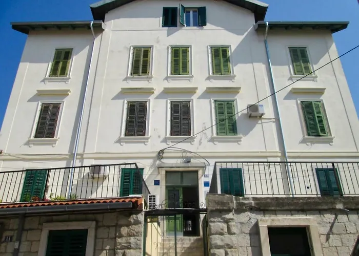 בית הארחה En-suite Iris On Rokova Street - 5 Min Walk To The Old Town Of 4*